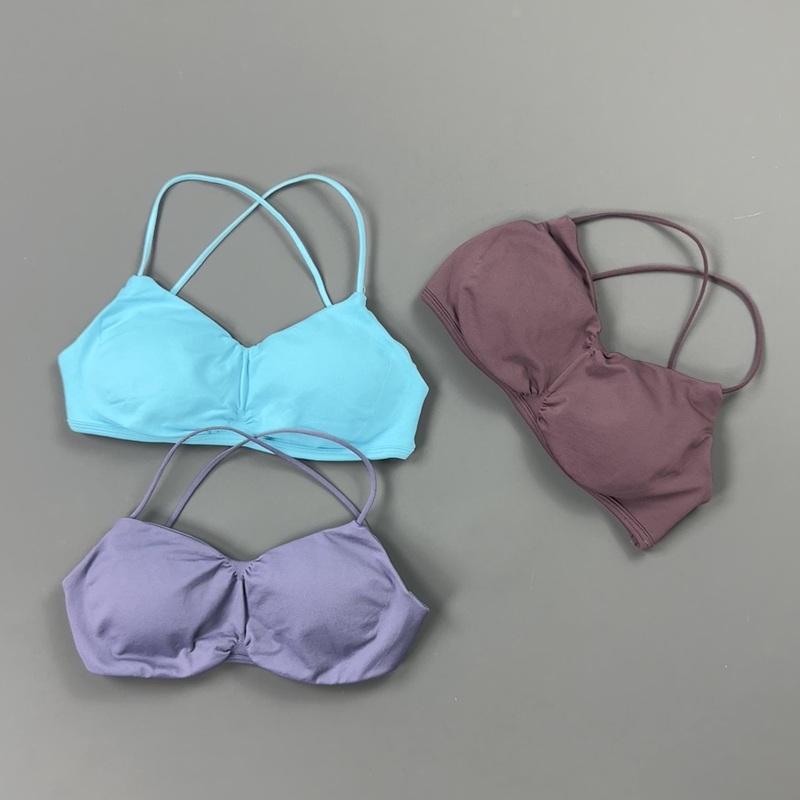HISTELLO フロントシャーリングクロスバックスポーツブ - Yoga Fitness Body のレビューと価格