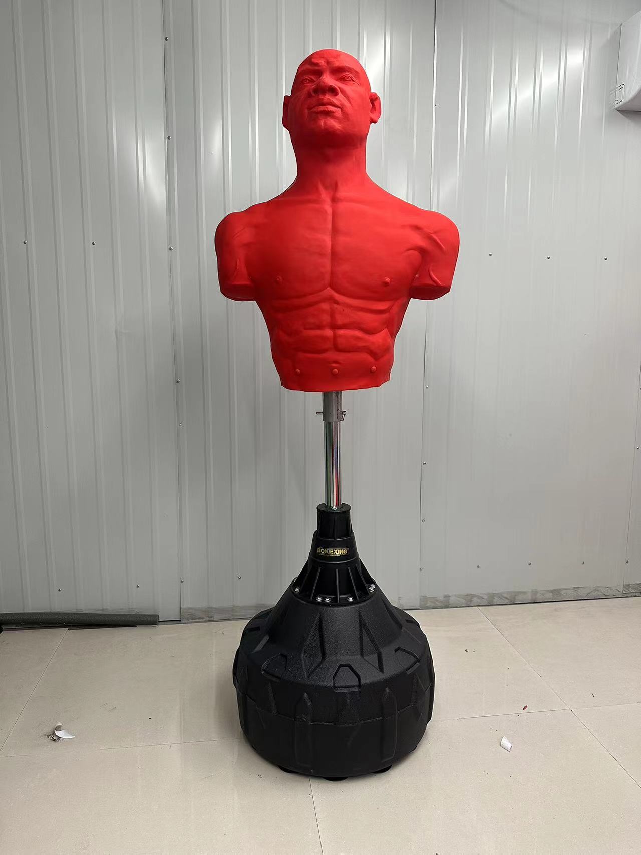 2026年版人型パンチングバッグ、スタンド付き、高さ調節可能 - Boxing Punching Bag のレビューと価格